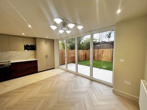 Photo 11- click for photo gallery